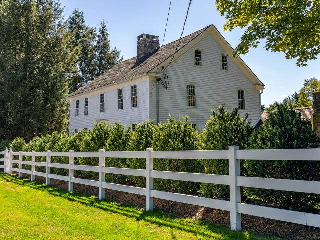 55 Good Hill Rd, Woodbury, CT 06798 | MLS #24136