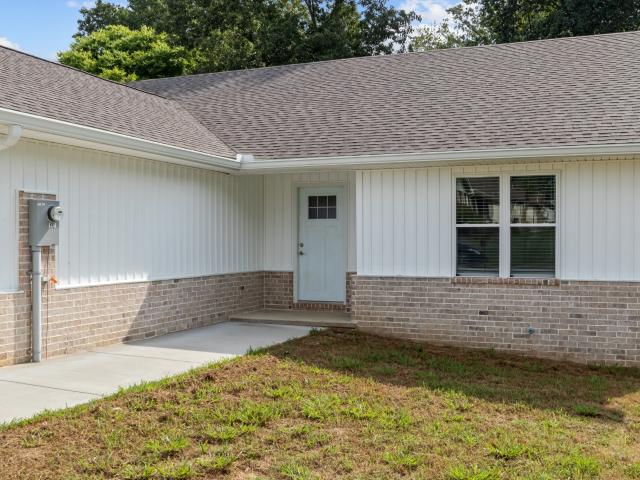 55 Hillcrest Dr