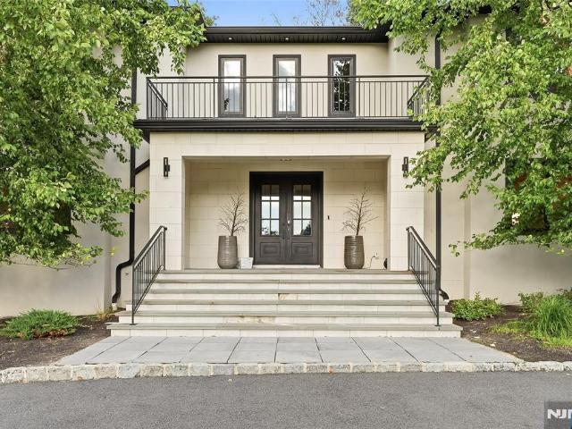 55 Kennedy Drive