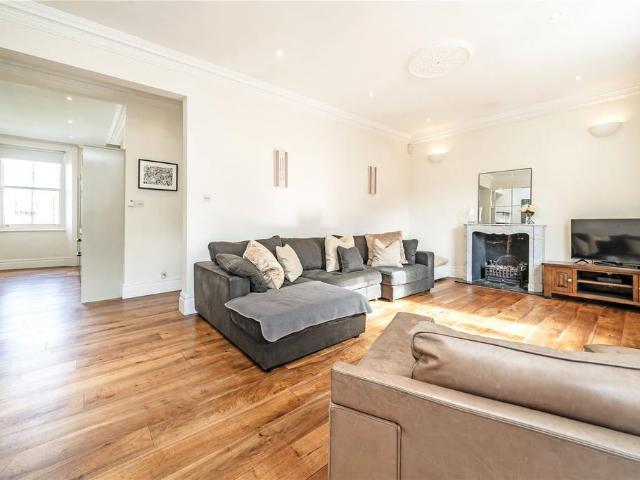 55 Linden Gardens, London, W2 4HH, United Kingdom | 3 bed apartment for rent #136660399 | Rentberry