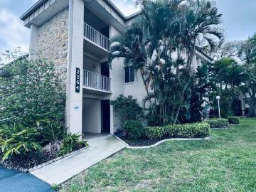 Enjoy updated, maintenance free living in a vibrant Fort Myers 55+ community close to shopping, dining, and beaches