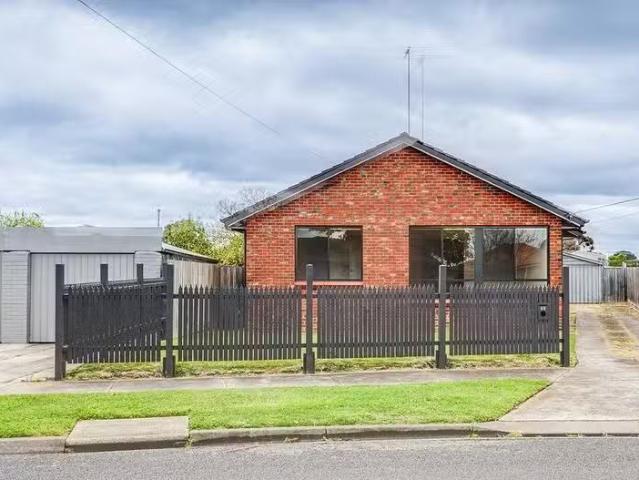 55 Neptune Avenue, Newcomb, VIC 3219