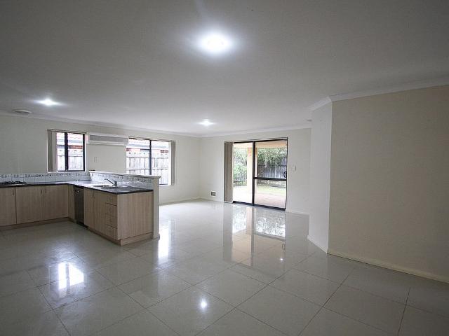 55 Parnham Avenue, Ellenbrook WA 6069