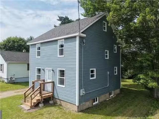 55 Queen St, Susinteraction, NB, E4E 2A8 house for sale Lis.