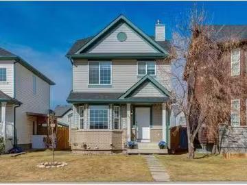 House for sale in Calgary - Garden