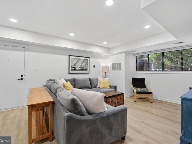 55 Skyhill Road # 101