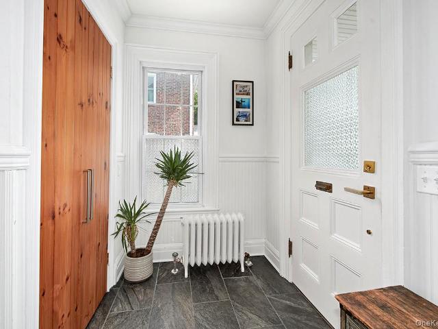 55 Sherwood Avenue