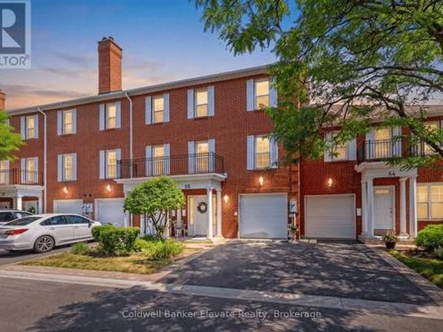 55 Stornwood Court, Brampton, ON, L6W 4J1 townhouse for sale | Listing ID W13820 | Royal LePage