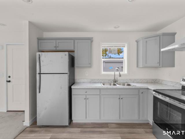 55 Sugar St, Unit 14, Newtown, CT 06470 | MLS #24149