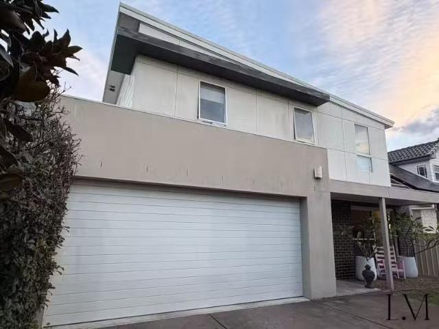 55A Alexander Street, Hamilton House for rent Listed by Harry.