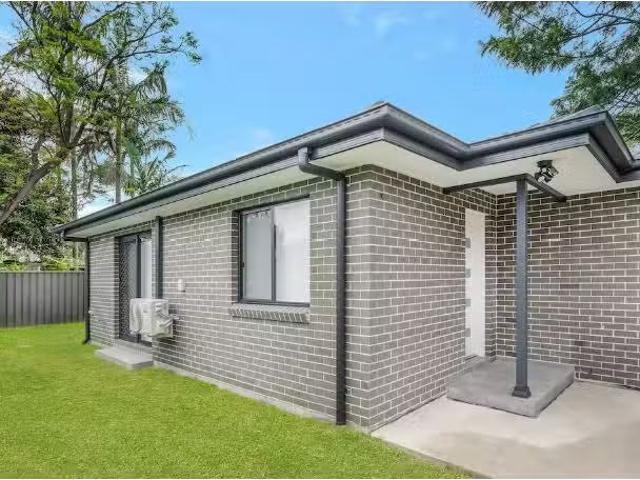 55A Bougainville Road, LETHBRIDGE PARK Apartment for rent Lis.