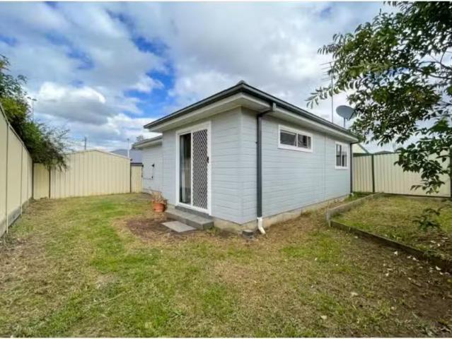 55b Celebration Road, SADLEIR House for rent Listed by Paige.