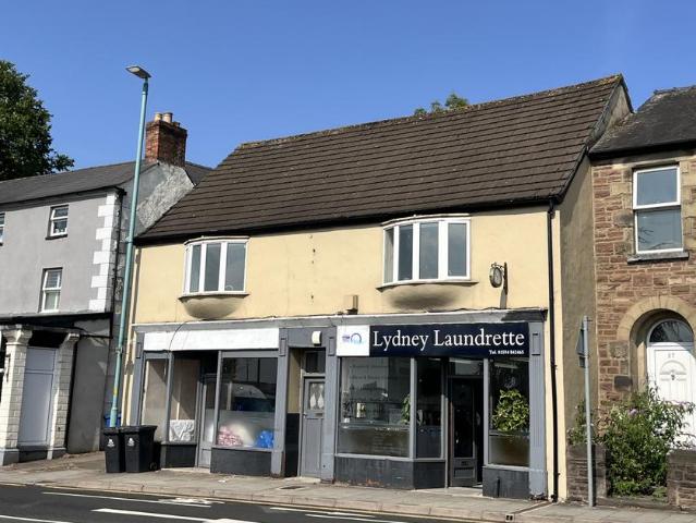 55B, High Street,Lydney, GL15 1 bed retirement property to rent £750 pcm £173 pw