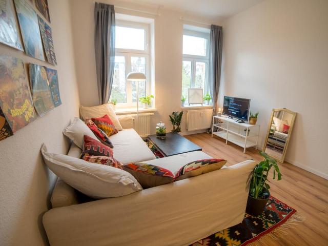 55qm Masterpiece Apartment near Karl Heine Kiez with balcony, Leipzig Amsterdam Apartments for Rent