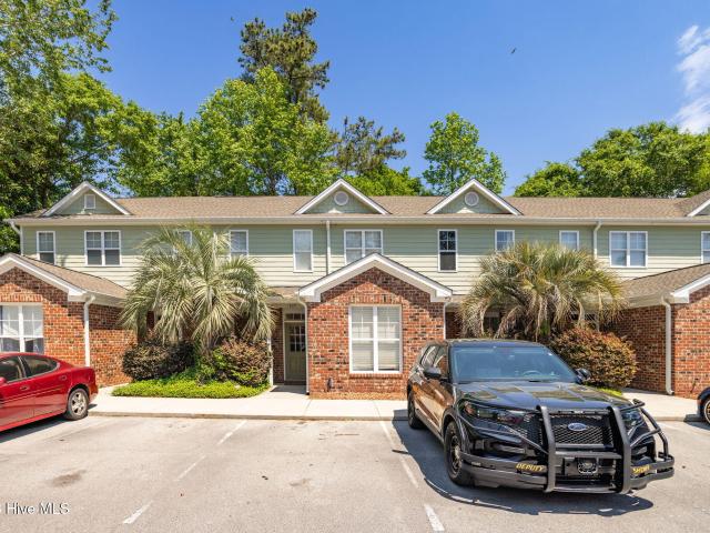 5605 Moss Vine Place # 11