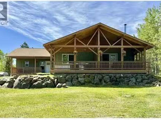 5606 Little Fort 24 Highway, Lone Butte, BC, V0K 2E2 house f.