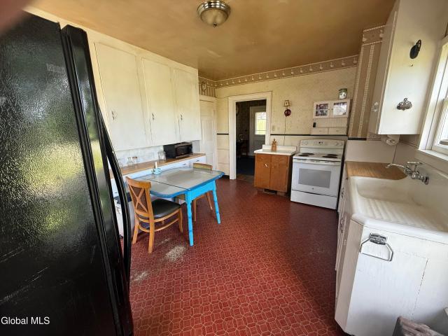 5609 State Highway 10