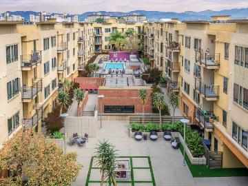 5600 Wilshire