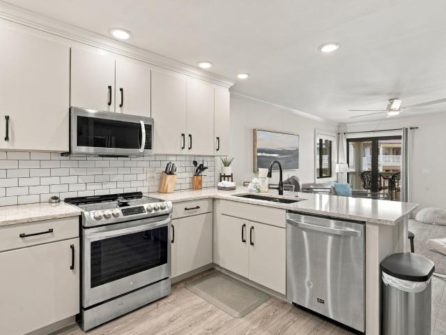 5601 N Ocean Blvd. A 305