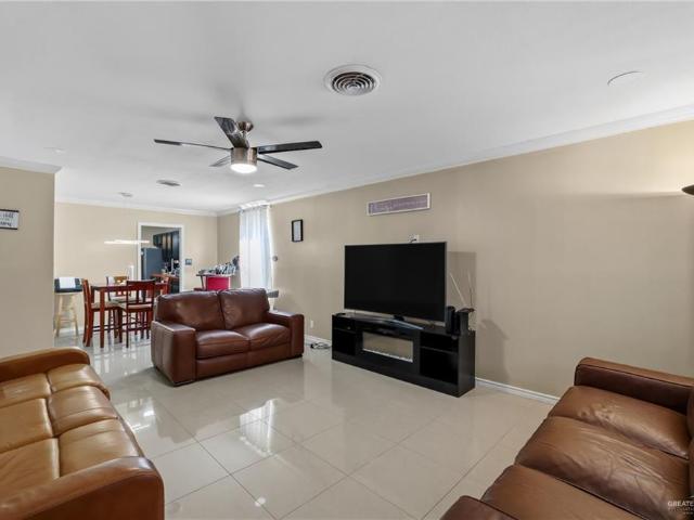 5601 El Camino Real