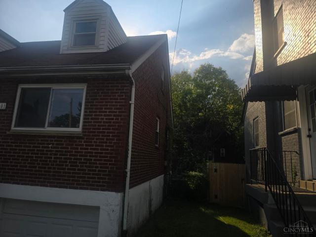 5601 Lester Road