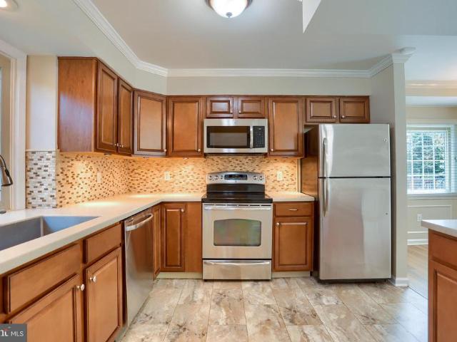 5602 Moreland Court