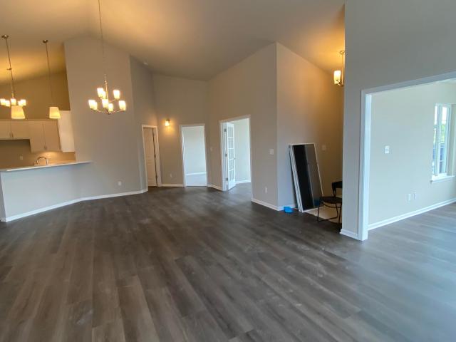 5602 Fountain Circle