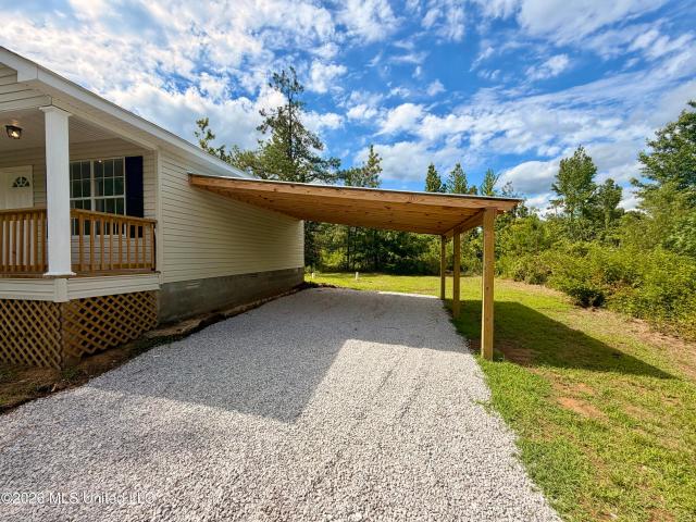 5603 S Highway 7