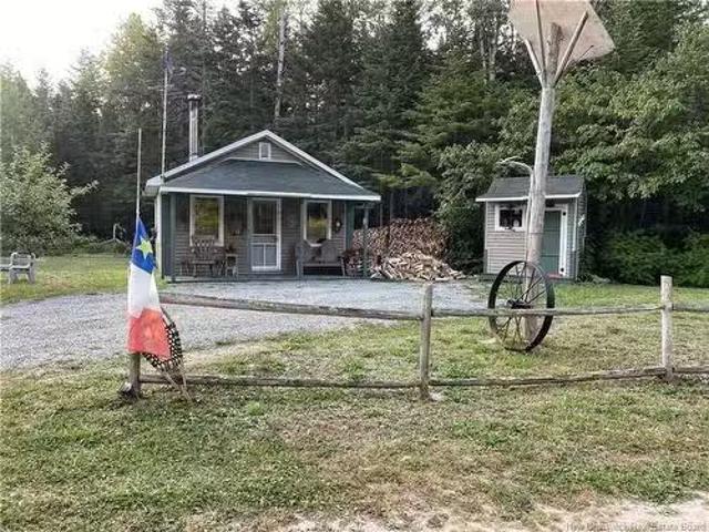 560 Cd Rue Principale, Beresford, NB, E8K 2A8 house for sale.