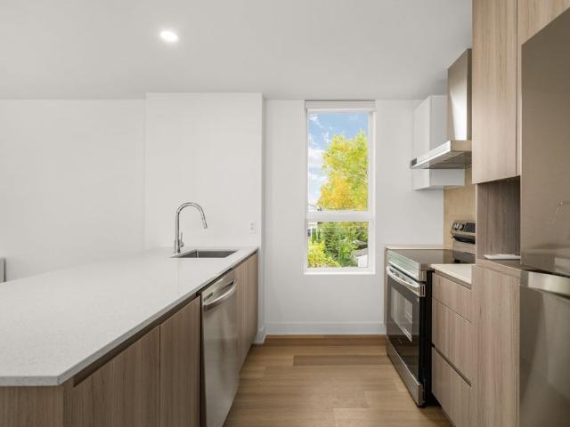 560, Av. Delmar, 301, Pointe Claire