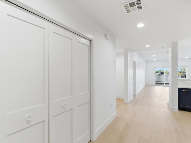 560 El Camino Real, Unit 207, San Carlos, CA 94070 | MLS #ML82041