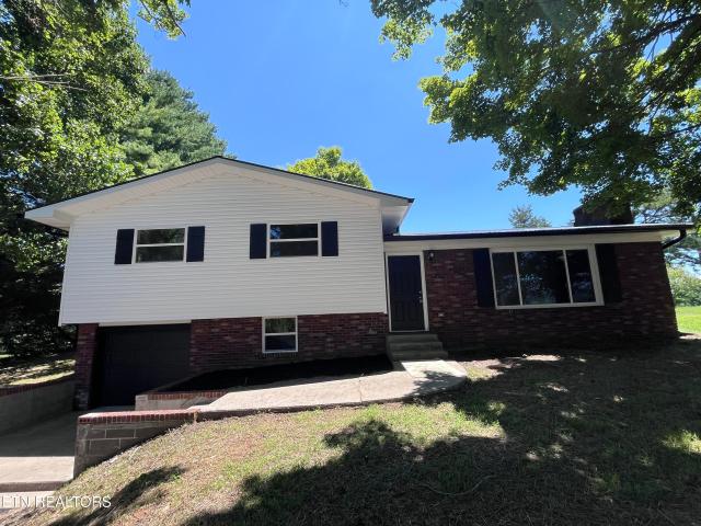 560 High St