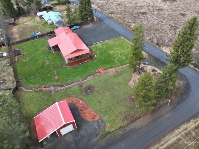 560 Pleasant Acres