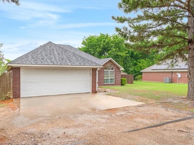 560 Washington St, Van, TX 75790 | MLS #21241