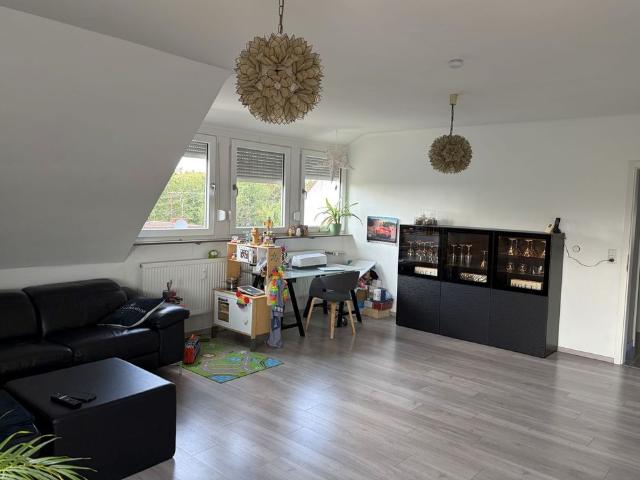 56170 Bendorf:Helle Dachgeschosswohnung mit 4 ZKB, Balkon und Garage in ruhiger Lage von Bendorf Stromberg