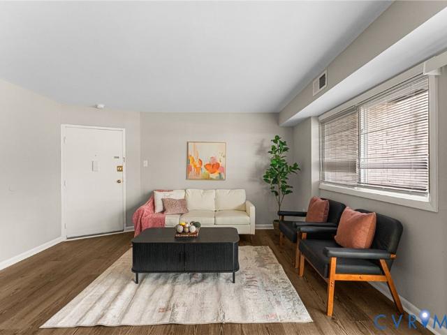 5610 Crenshaw Road 1213
