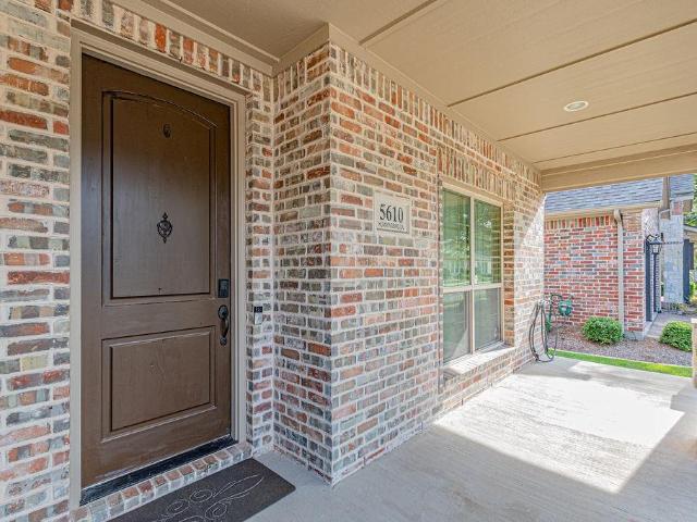5610 Hummingbird Lane