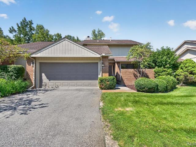 5610 Hillcrest Circle
