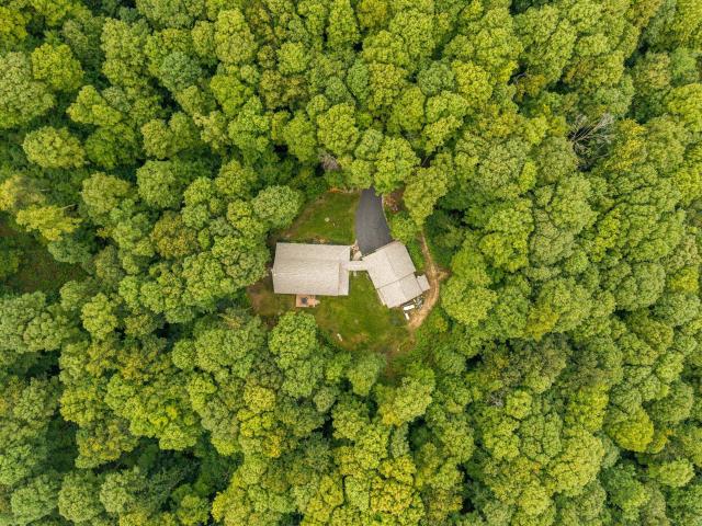 5610 Woodland Court