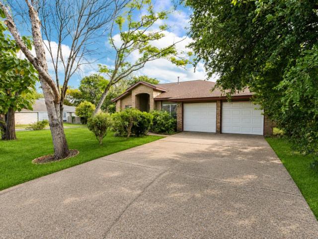 5611 Meadow Crst