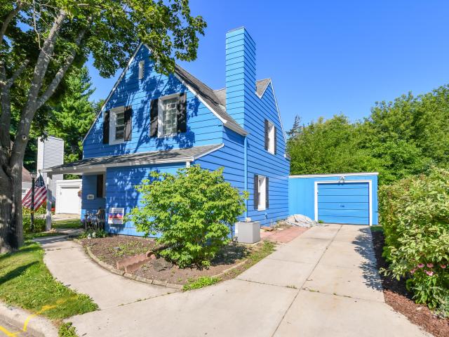 5611 Apricot Ct