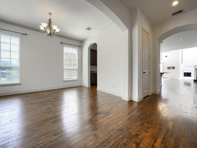 5611 Lightfoot Lane