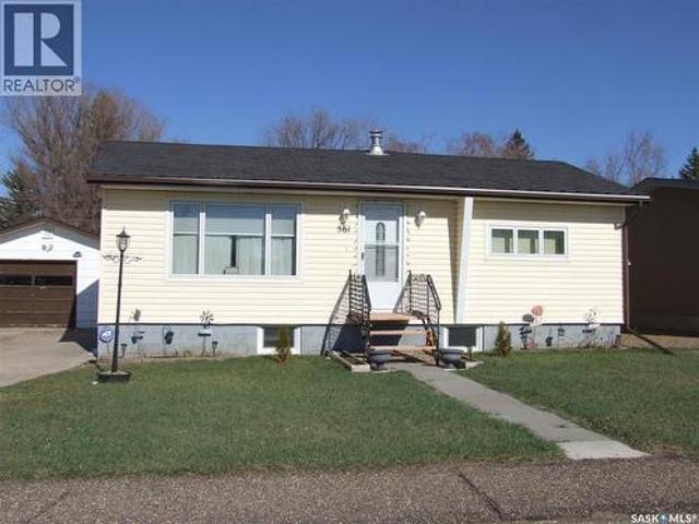 561 Dome Crescent, Burstall, SK, S0N 0H0 house for sale | Listing ID SK034268 | Royal LePage