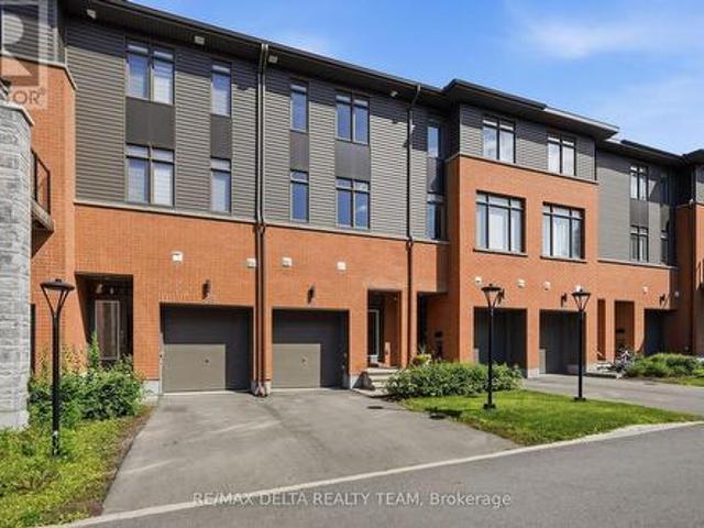 561 Halo Private, Ottawa, ON, K1C 0C7 house for sale | Listing ID X13782 | Royal LePage