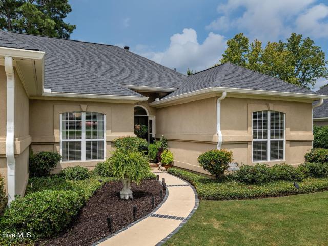 561 Live Oak Court