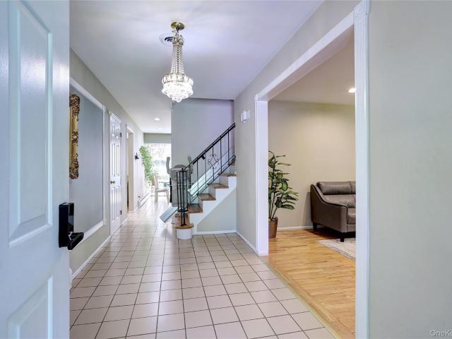 561 New Hempstead Road