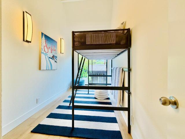 561 Thain Way, Palo Alto, CA 94306 | MLS #ML82045
