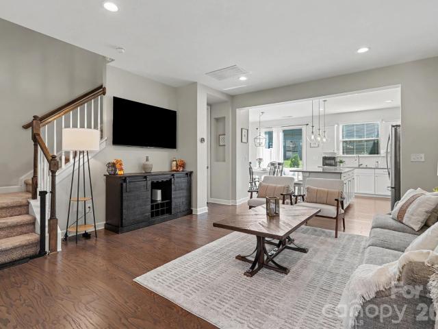 5624 Garrow Glen Road