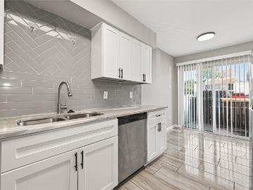 5625 Antoine Drive 1203