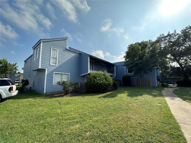 5625 Antoine Drive 820